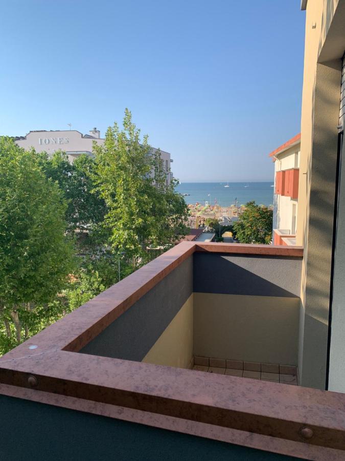 רימיני Hotel Del Vecchio מראה חיצוני תמונה