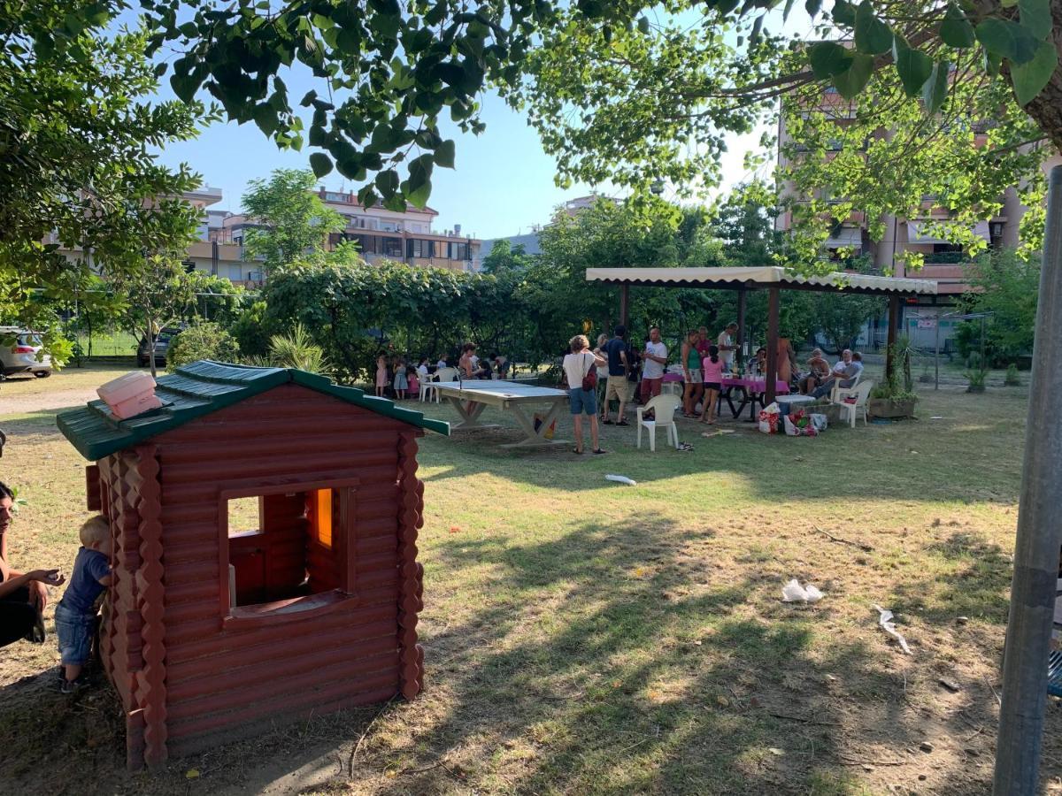 רימיני Hotel Del Vecchio מראה חיצוני תמונה