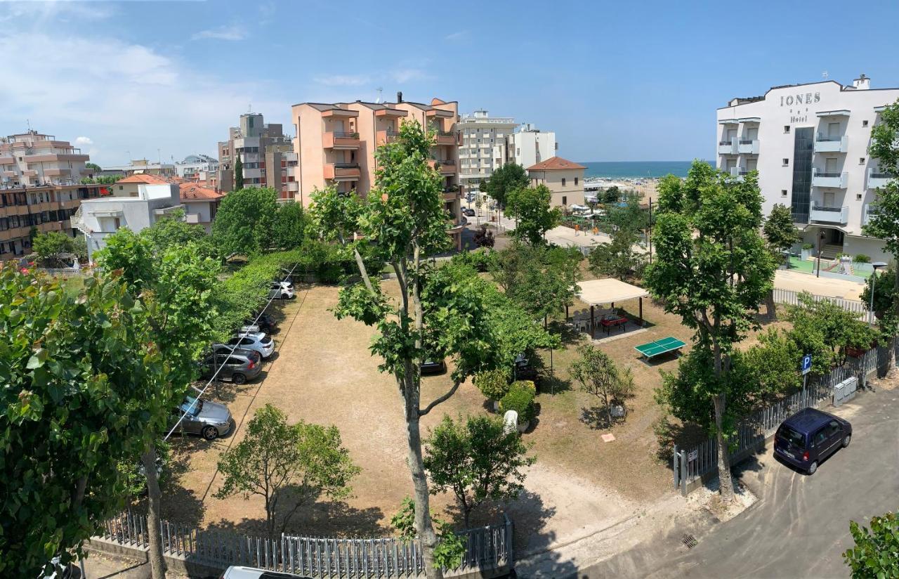 רימיני Hotel Del Vecchio מראה חיצוני תמונה