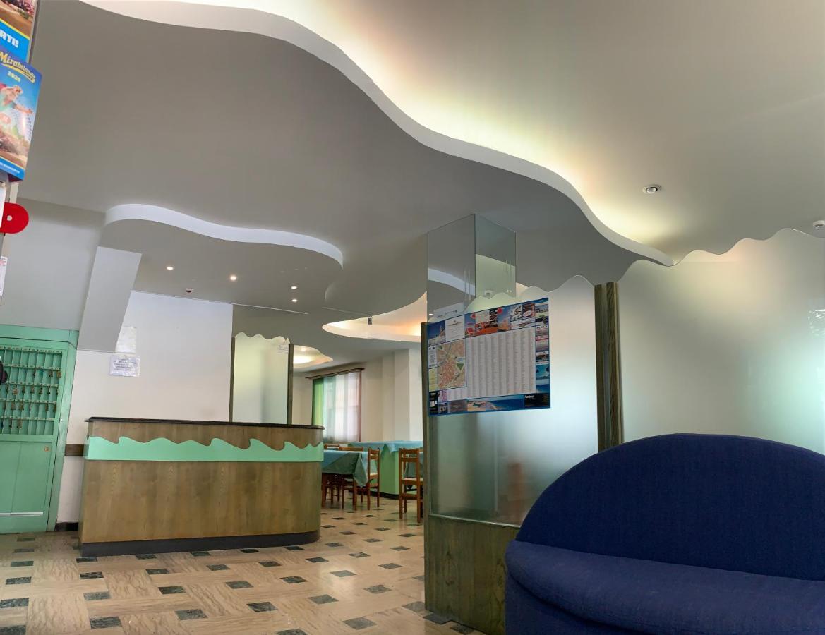 רימיני Hotel Del Vecchio מראה חיצוני תמונה