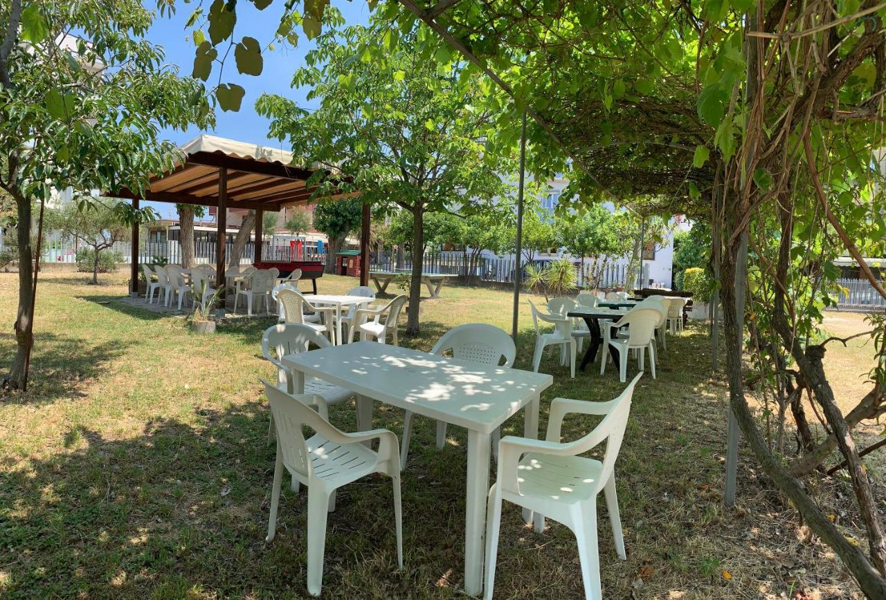 רימיני Hotel Del Vecchio מראה חיצוני תמונה